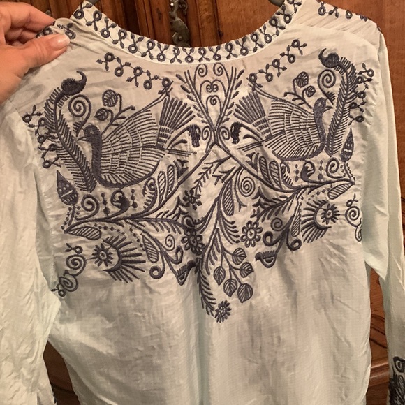 Johnny Was BIYA lightweight silk tunic. - Picture 2 of 5